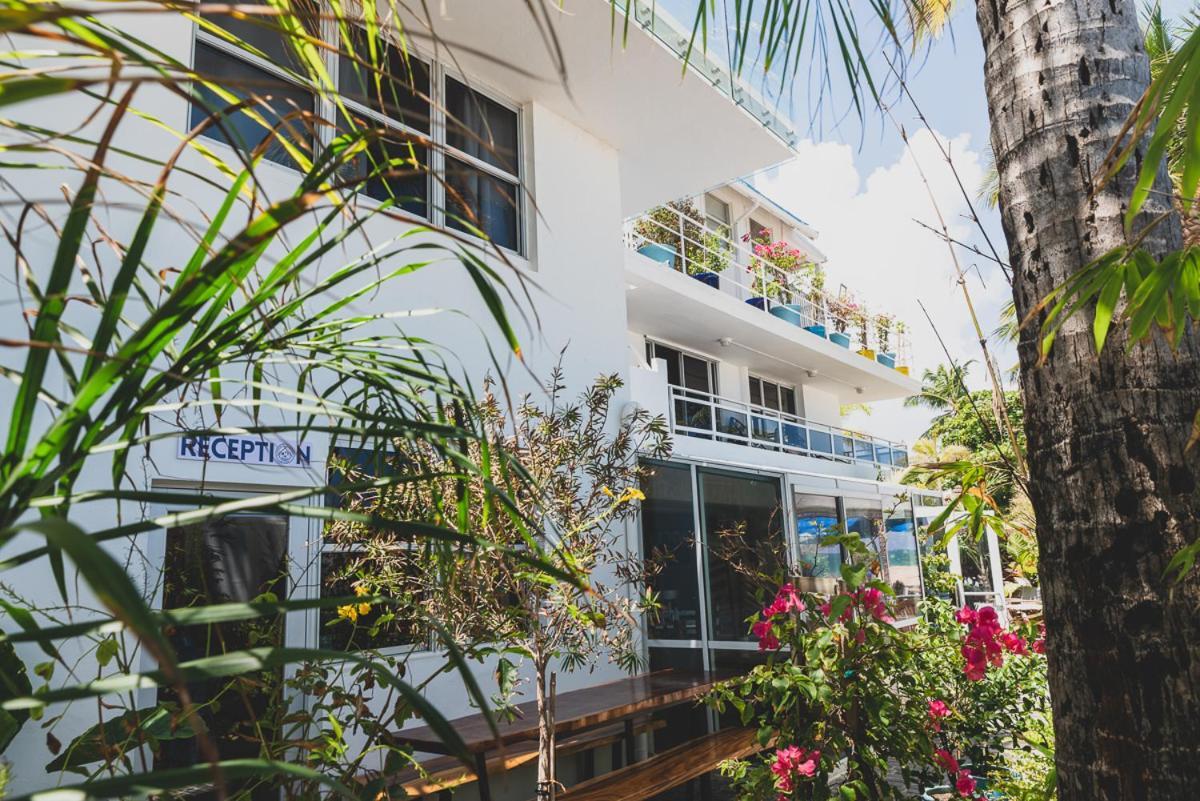 Numero Uno Beach House San Juan Esterno foto